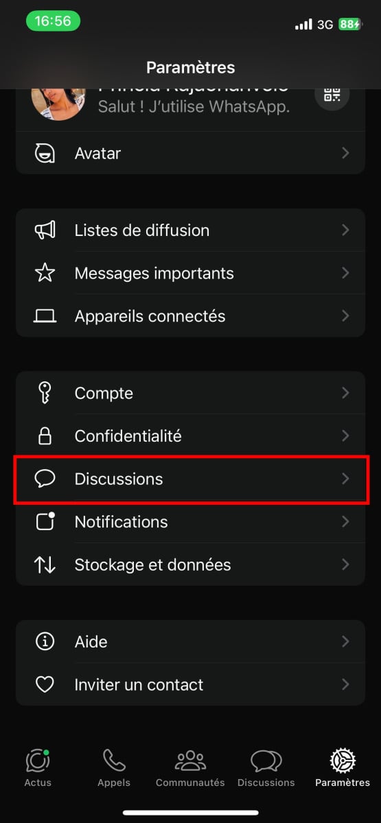 Screen de la section paramètres WhatsApp où il faut appuyer sur Discussions 