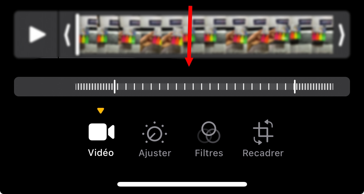 Screen de l'appli Photos iPhone pour vous illustrer les lignes permettant d'accélérer une vidéo Slo-Mo