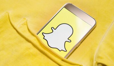 Snapchat-Symbol von einem Mobilgerät aus 