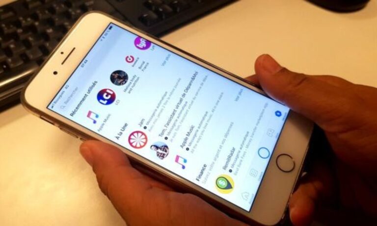 Comment fouiller le téléphone de son copain ? - Alucare