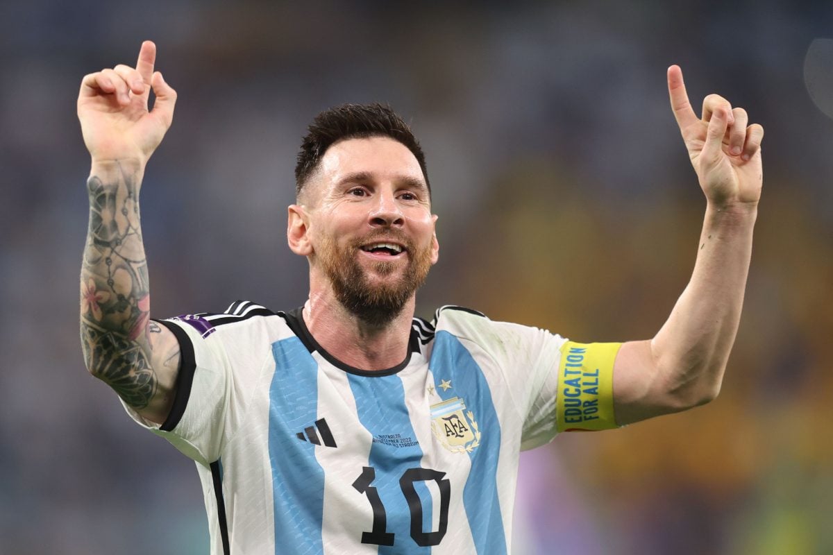 Il calciatore celebra Lionel Messi