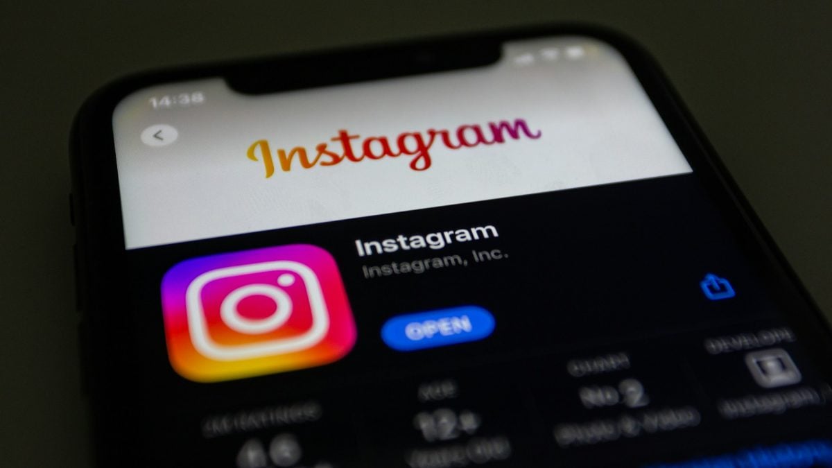 Det sociale netværk Instagram på en telefon