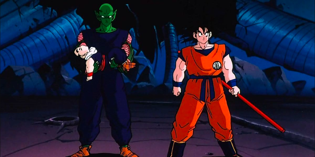 Esta imagen, tomada de Dragon Ball Z El robot de hielo (1990), muestra a Piccolo cargando con el cuerpo inconsciente de Gohan, mientras Goku se prepara para enfrentarse a su nuevo enemigo.