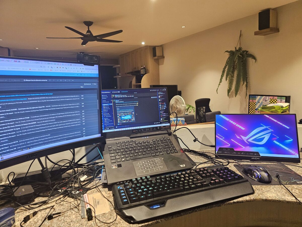 Image de mon setup avec l'ajout de l'écran Arzopa