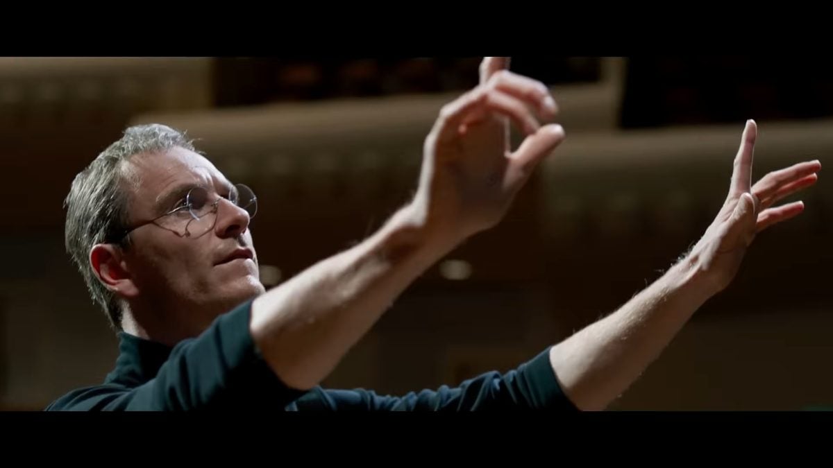 Michael Fassbender como Steve Jobs en la película.