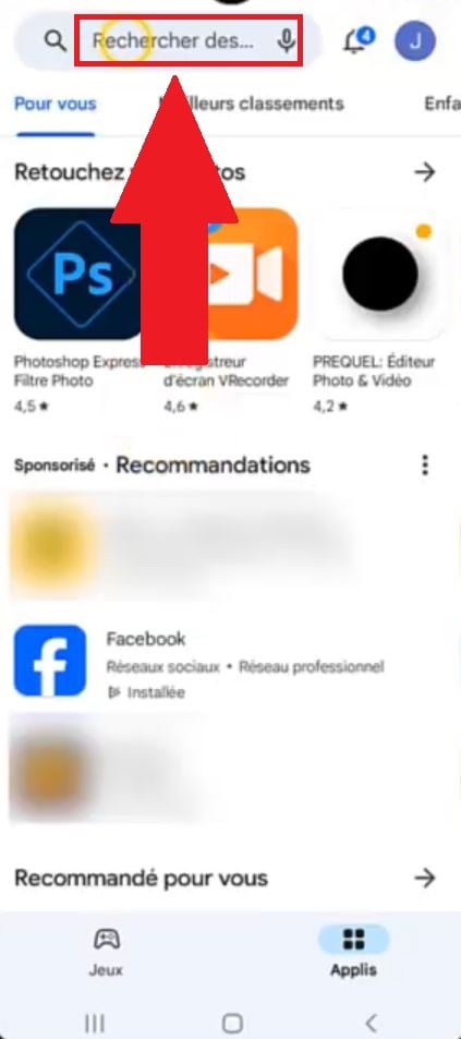 Найдите приложение TikTok в Play Store.