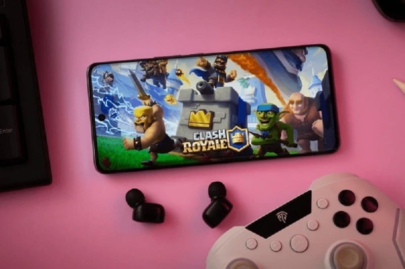 Das Spiel Clash Royale auf dem Handy