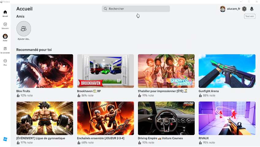 Tal como no browser, as recomendações aparecerão em primeiro plano na página inicial do ROBLOX, mas o menu estará do lado direito e não no topo do ecrã.