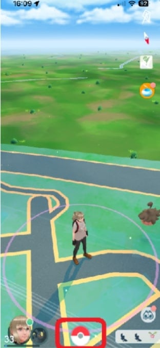 Indicazione della posizione della Pokéball su Pokémon GO. 