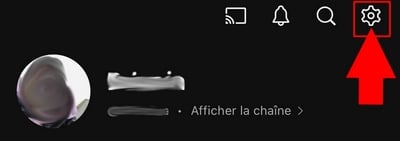 Icono de engranaje en YouTube.