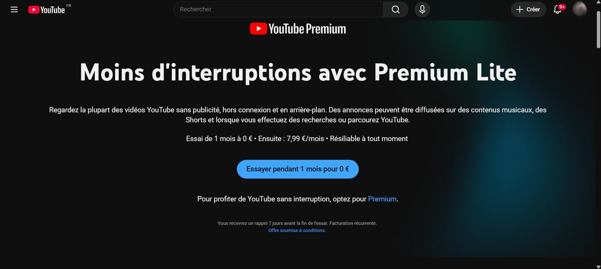 Página oficial de YouTube Premium Lite en la que se indica la tarifa de 7,99 € al mes en Francia