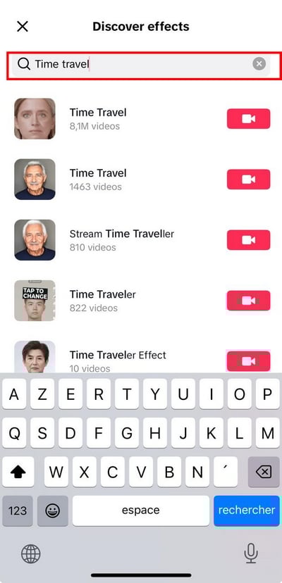 Fügen Sie Time Travel in die Suchleiste ein.