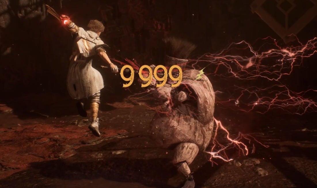 Questa schermata mostra Gustave che infligge 9999 danni a Ono Puncho durante la missione One Punch Man.