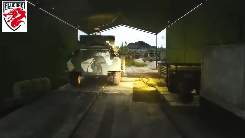 Ein BRDM befindet sich westlich der Wasseraufbereitungsanlage in einem Zelt.