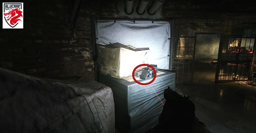 Punto de aparición 6: En el palé junto a la puerta mosquitera
