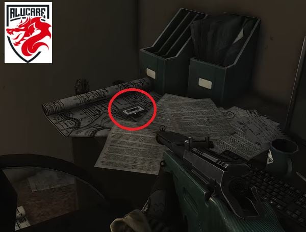 El casete de audio sobre el escritorio