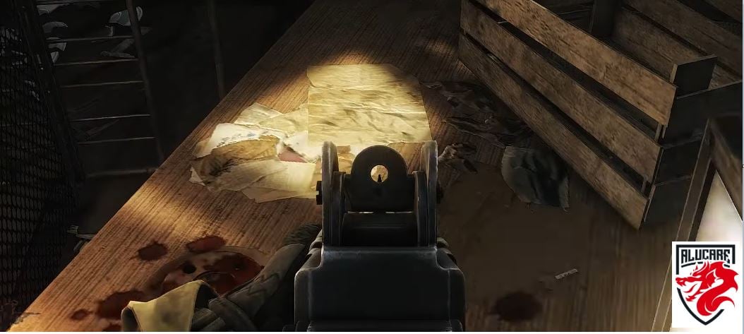 Encontrará en esta mesa la llave de la víctima.